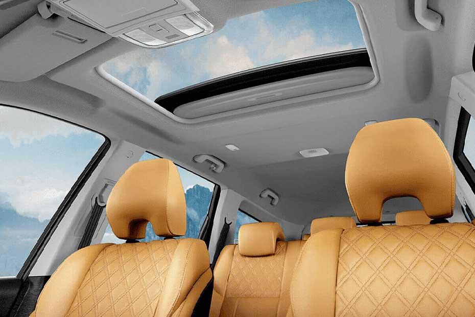 Mahindra New XUV500 Sun/Moon Roof