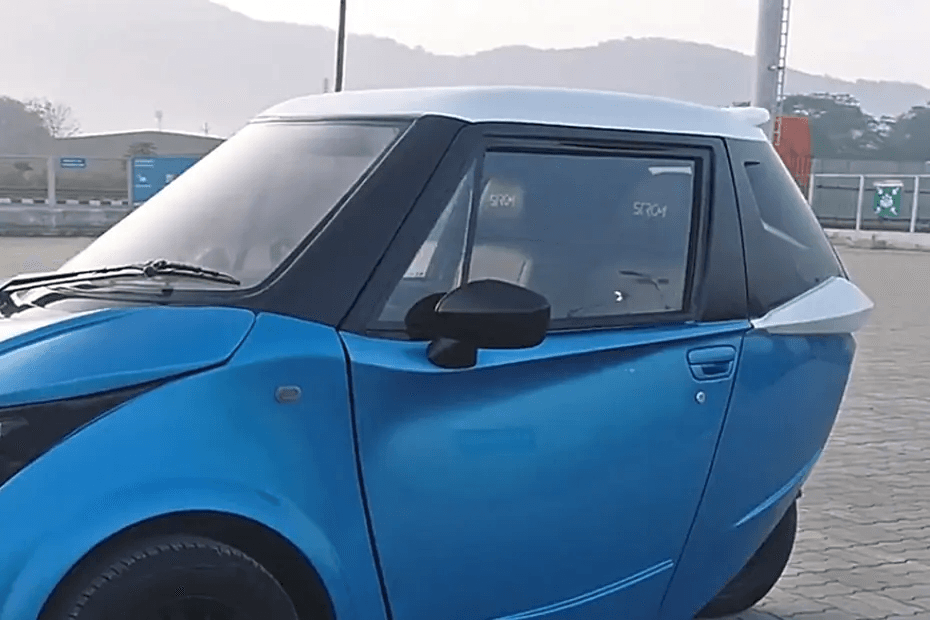 Storm Motors R3 side view