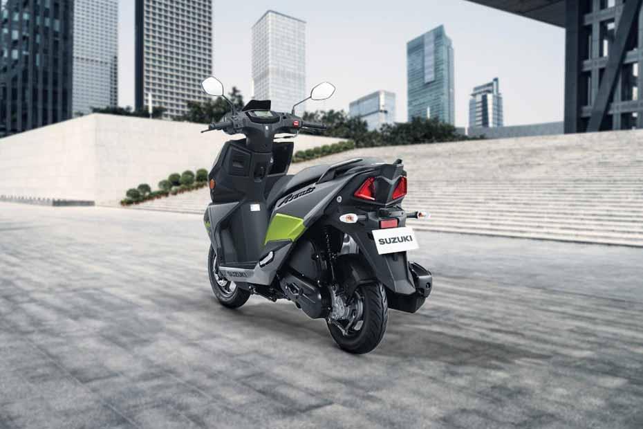 Suzuki Avenis-External Image