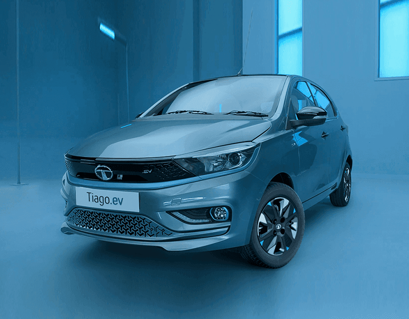 Interior & Features