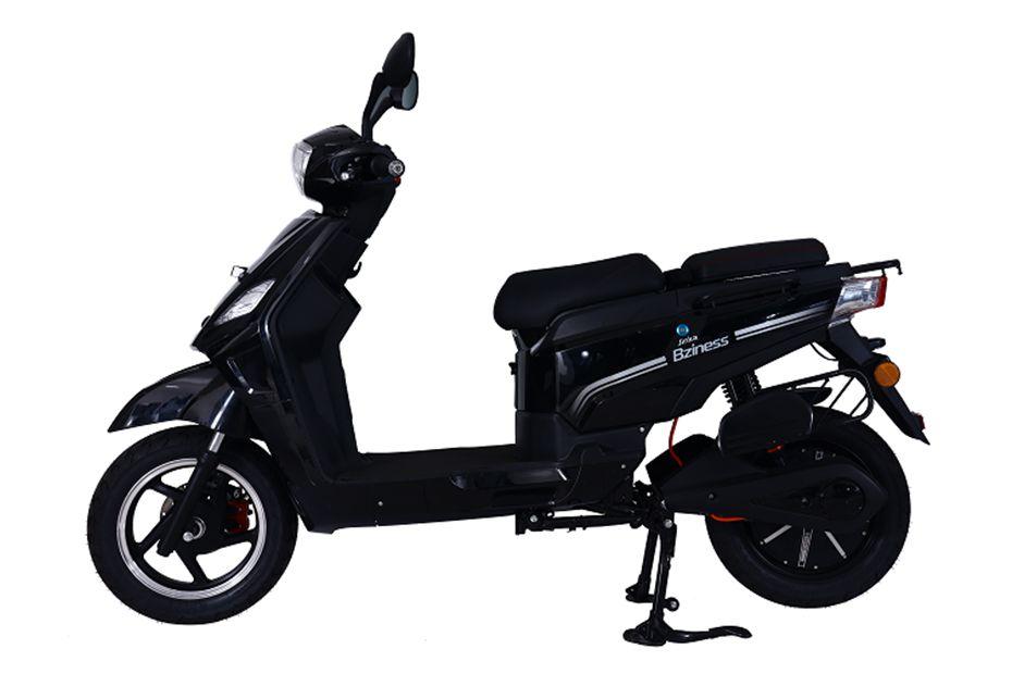 क्वांटम बजनेस - Black