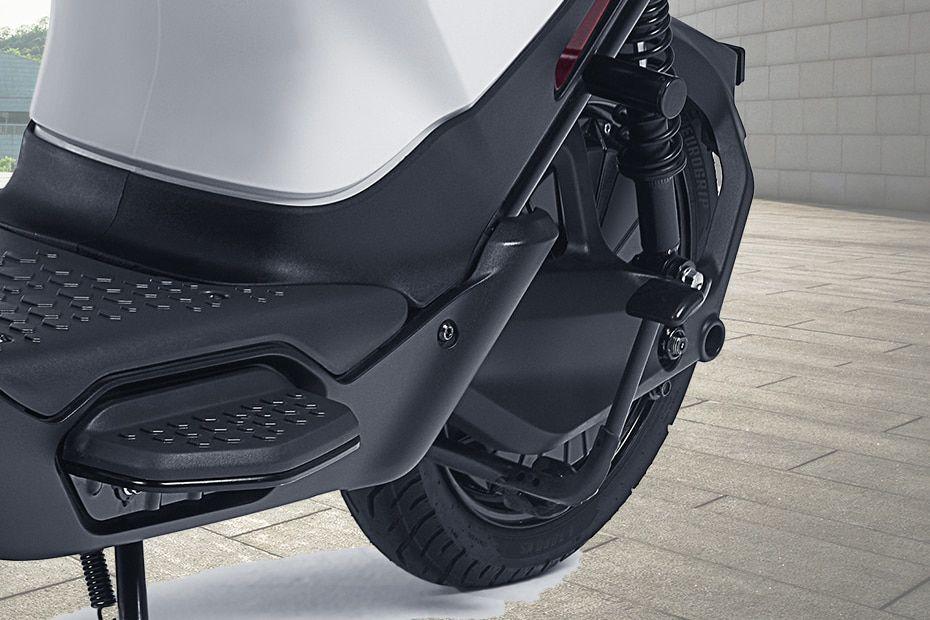 Yulu Wynn rear tyre view