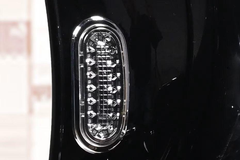 Thunderbolt Bee Plus Front Indicator View
