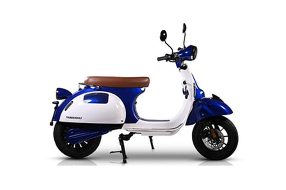 थंडरबोल्ट बी  प्लस - White And Blue
