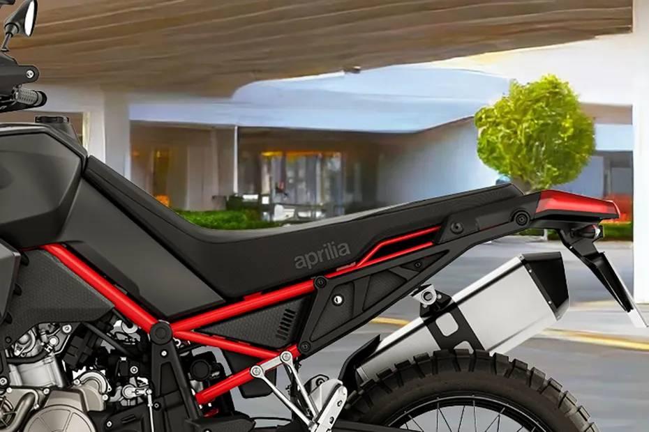 Aprilia tuareg 660 seat view