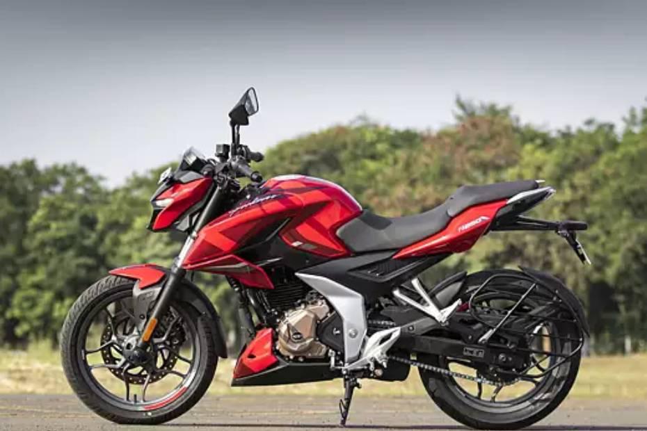 Bajaj pulsar 400 left side view