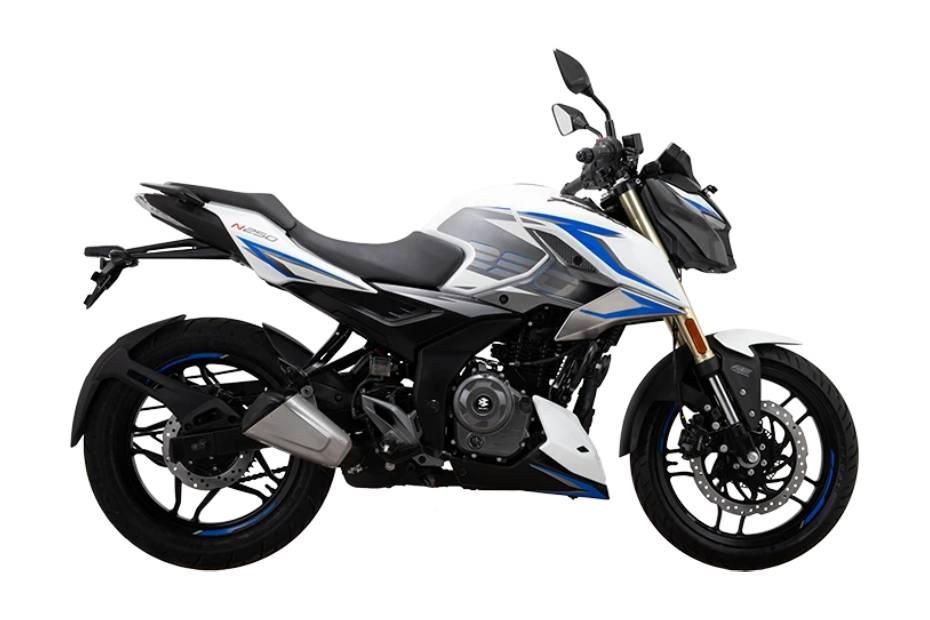 Bajaj Pulsar N250 Pearl Metallic White
