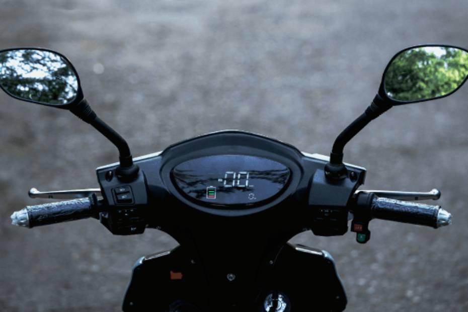 Battre Electric Mobility Love Head