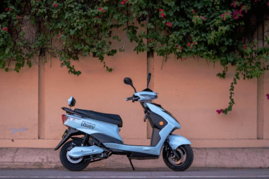Battre Electric Mobility Love Right Side View