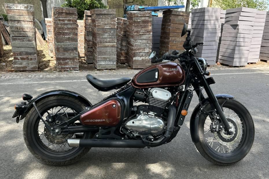Jawa 42 bobber right side view