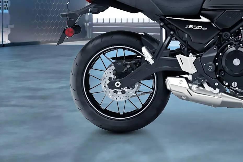 Kawasaki z650rs rear wheel