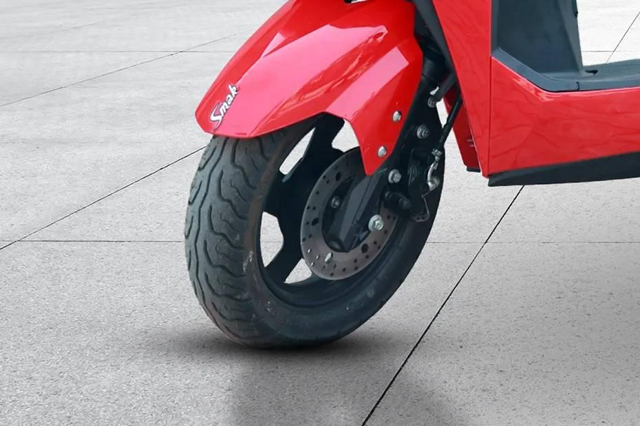 Seeka Smak Front Tyre