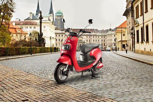 इवोलेट पोनी scooters