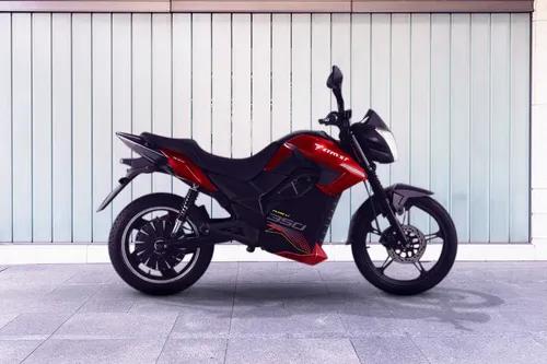 प्योर ईवी ई ट्रिस्ट 350 bikes