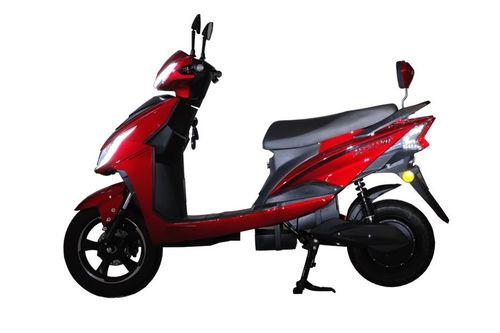 NIJ Automotive Accelero Plus scooters