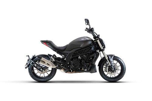 Benelli 502 C bikes