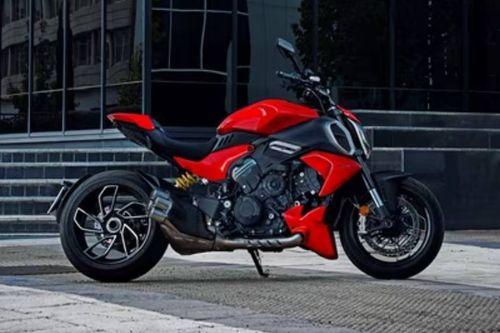 Ducati Diavel V4 bikes