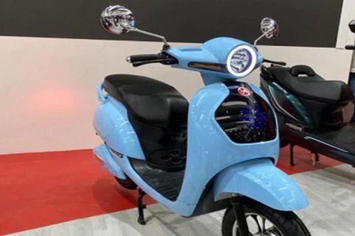 Hero Electric AE-8 scooters