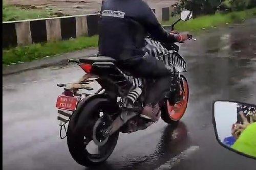 KTM 2024 200 Duke bikes