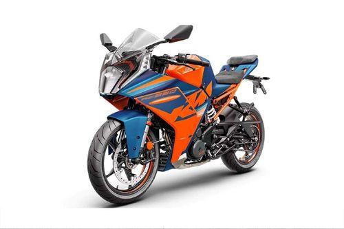KTM RC 390 bikes