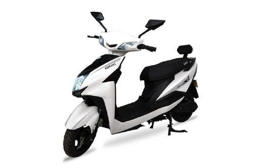 Komaki XGT X One scooters