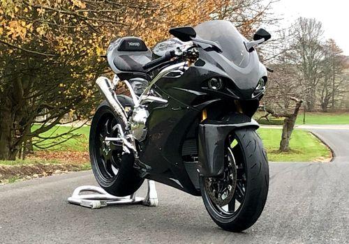 Norton Commando 961 Sport bikes