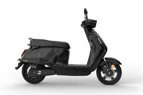 रनर एचएस इलेक्ट्रिक scooters