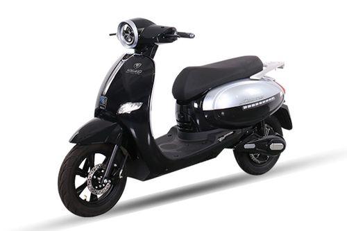 Sokudo Acute scooters