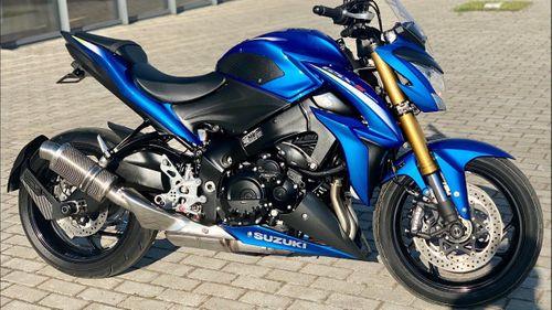 Suzuki GSX-S1000 bikes