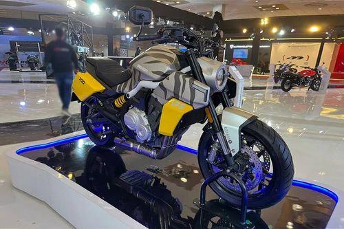 Keeway Benda LFS 700 bikes