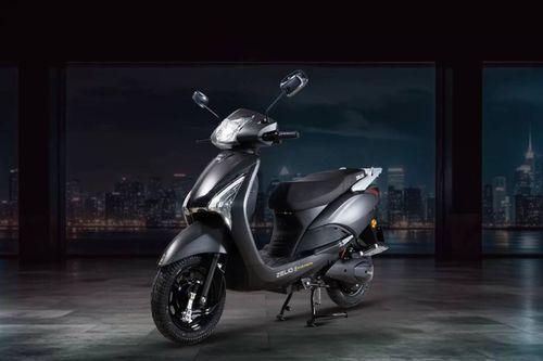 जेलियो लीजेंडर प्लस प्रीमियम scooters