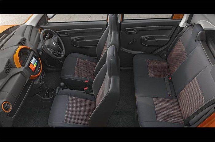 Interior & Features