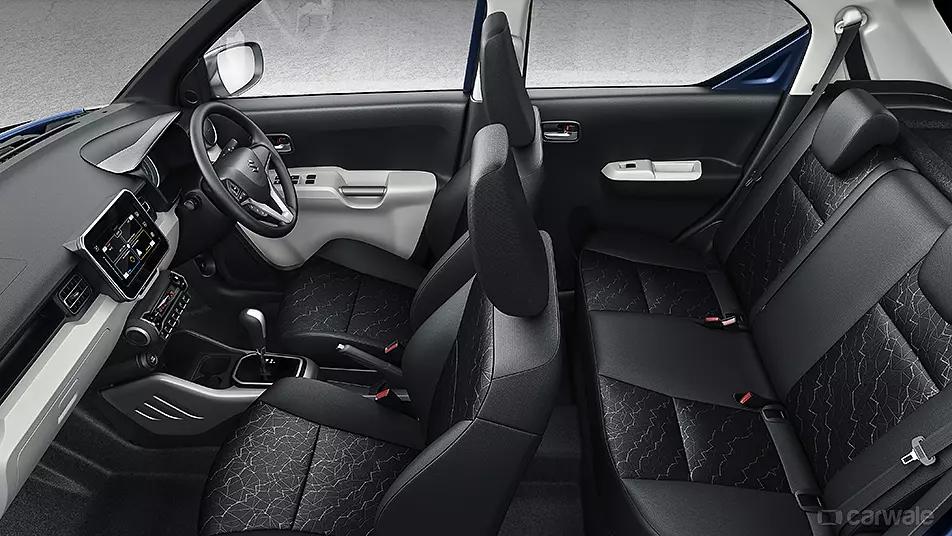 Interior & Features