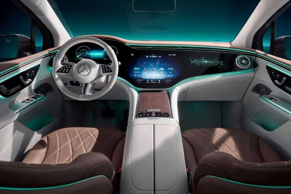 Mercedes-Benz EQE SUV Dashboard