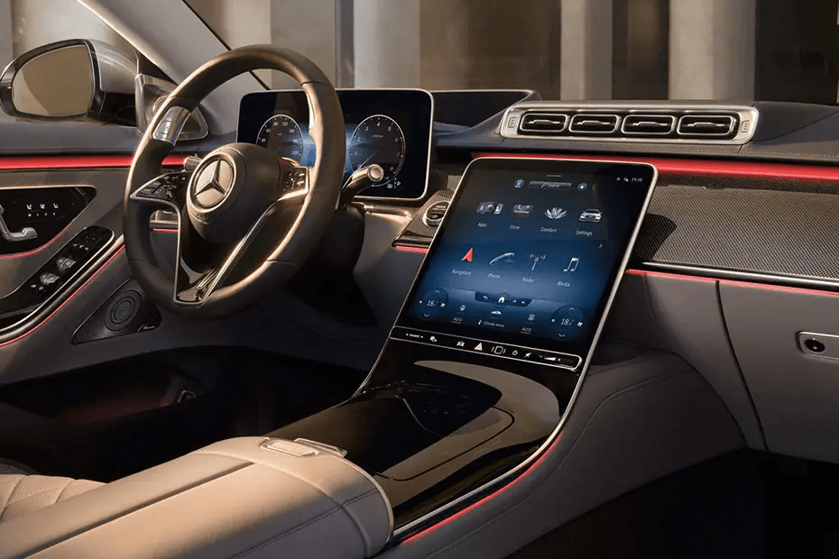 Mercedes-Benz-S-Class-Dashboard