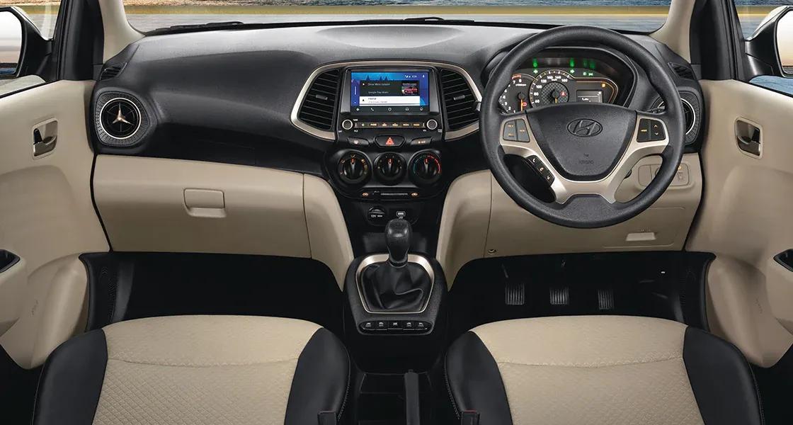 Interior & Features