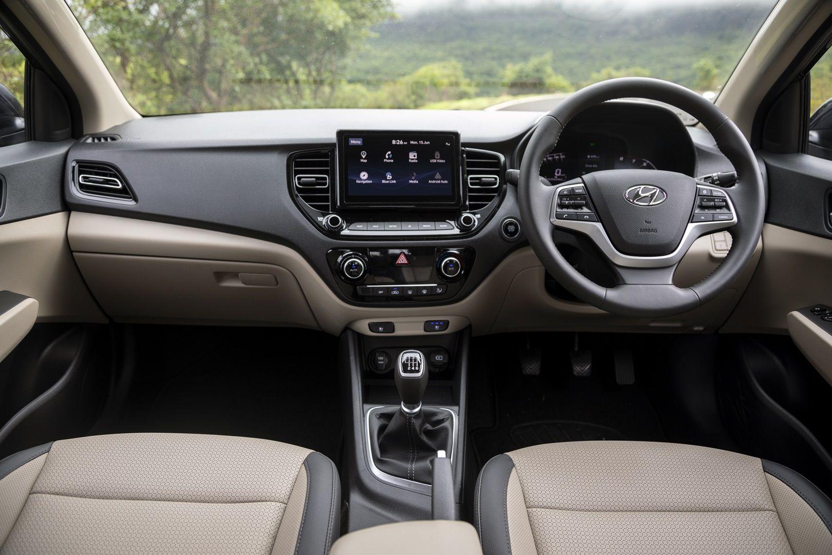Interior & Features