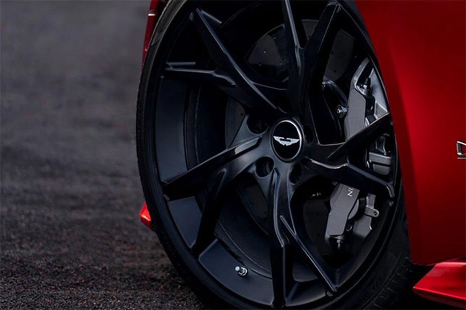 Aston Martin DBS Superleggera Wheel