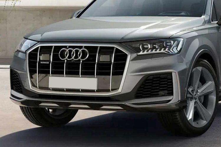 Audi-Q7 Grille