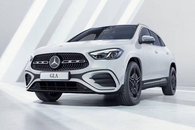 Mercedes-Benz GLA images