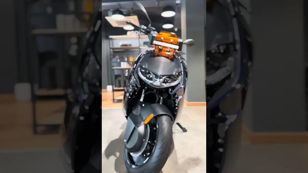 BMW CE 04 Unveiled ! The Futuristic Electric Scooter You Need to See !
